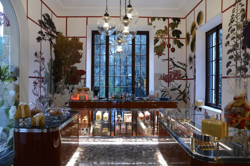 Cova cafe at CASABIANCA Como